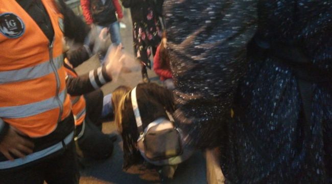 Edirnekapı'da metrobüs yolcuya çarptı