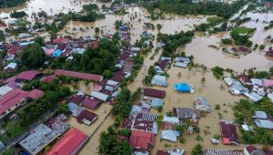 Endonezya'da sel bilançosu artıyor: 30 ölü