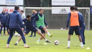 Fenerbahçe, MKE Ankaragücü maçının taktiğini çalıştı