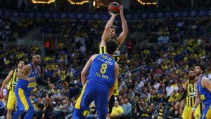 Fenerbahçe sezonu lider tamamladı