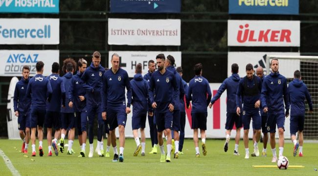 Fenerbahçe'de Alanyaspor maçı hazırlıkları devam ediyor