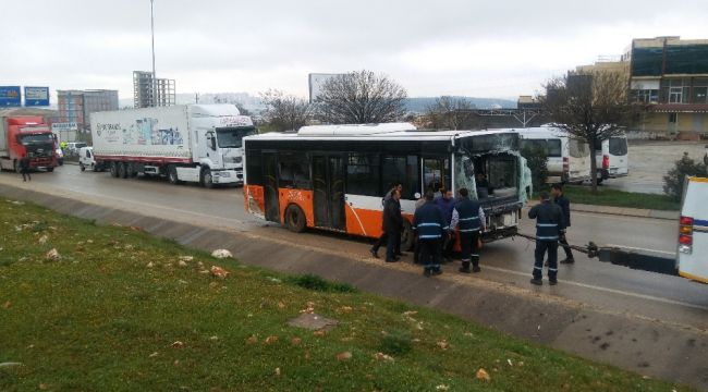 Gaziantep'te belediye otobüsü devrildi: 25 yaralı