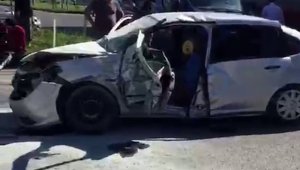 Gaziantep'te iki otomobil çarpıştı: 3 ölü, 13 yaralı