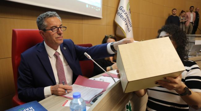 Gaziemir'de Halil Arda başkanlığında ilk meclis