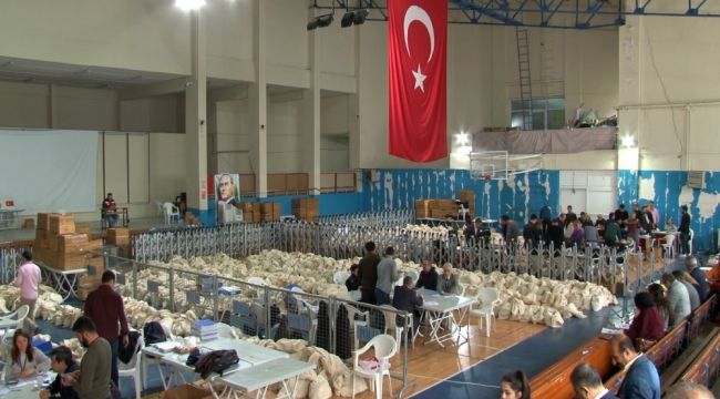 Gaziosmanpaşa'da oy sayım işlemleri devam ediyor