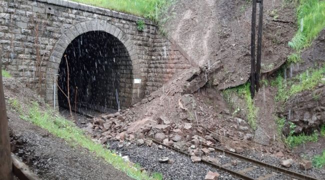 Heyelan riski nedeniyle 510 konut ve iş yerinde tahliye