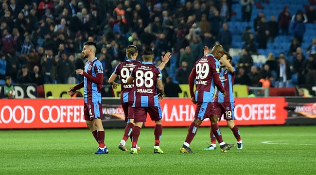 İlk yarıda 2 gol var