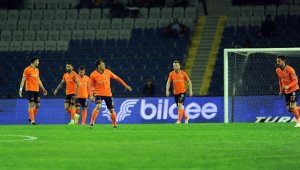 İlk yarıda tek gol var