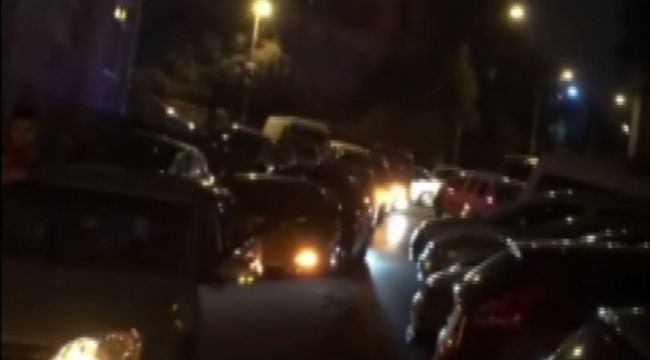 İstanbul'da asker konvoyunda "drift" terörü kamerada