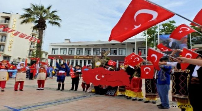 İzmir'in ilçelerini bayram coşkusu sardı