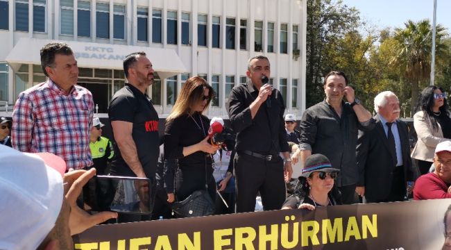 KKTC'de sendikalar hükümetin ekonomi politikasını protesto etti