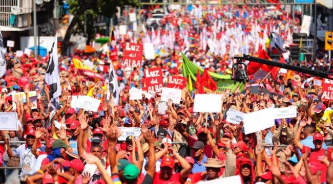 Maduro, diyalog için Uruguay ve Meksika'dan yardım istedi