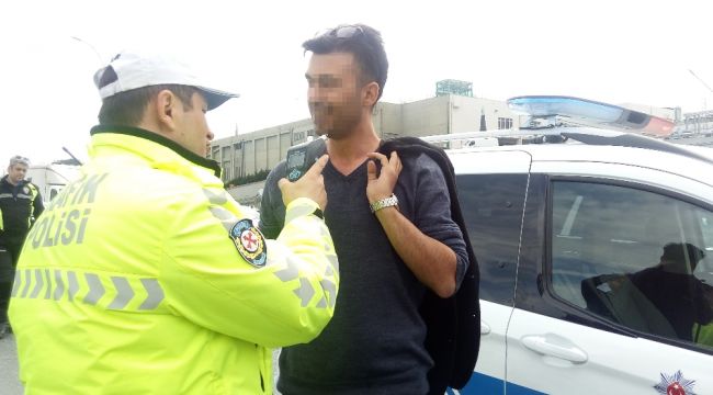 Makas atan sürücü polise yakalandı