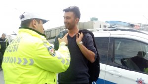 Makas atan sürücü polise yakalandı