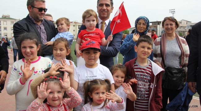 Menderes'te 23 Nisan Coşkusu