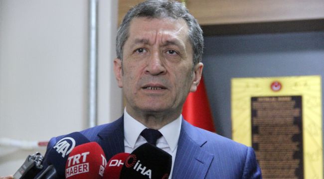 Milli Eğitim Bakanı Selçuk: "Mavi Balina ve Momo oyun değil, siber saldırıdır"