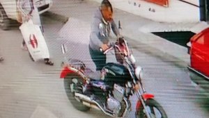 Motosiklet hırsızı kamerada