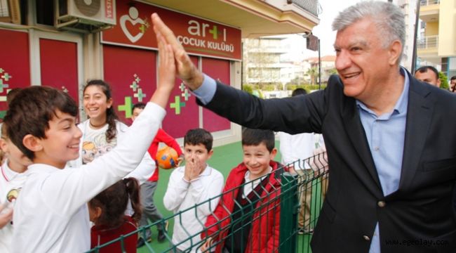 Narlıdere'de 23 Nisan Coşkusu