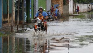 Paraguay'da sel felaketi: 20 bin kişi etkilendi