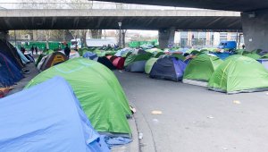Paris'te insanlık dışı mülteci kampı tahliye edildi