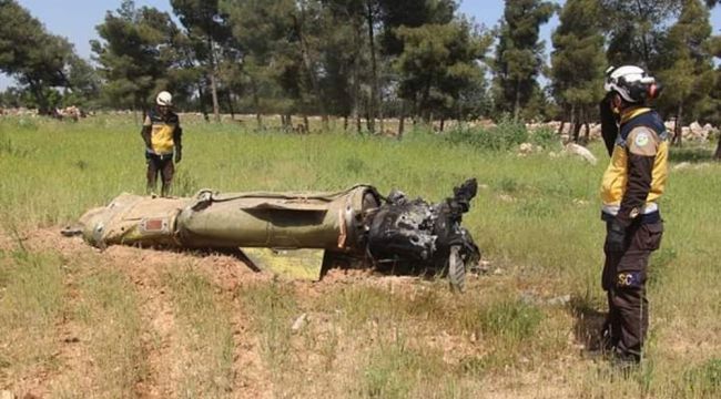 Rus savaş uçakları İdlib civarını bombaladı, 3 kişi öldü