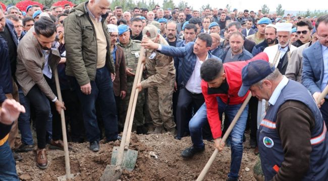 Şehit piyade er Mehmet Kaya Siirt'te toprağa verildi