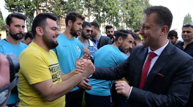 Serdar Aksoy Menemen Belediye Spor'a Verdiği Prim Sözünü Tuttu