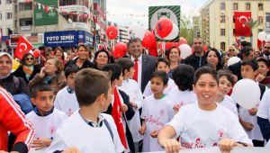 Sındır, '23 Nisan 1920'de olduğu gibi bugünde beraberliğimizi bozamayacaklar'