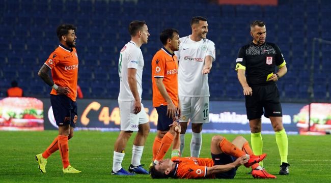 Spor Toto Süper Lig: Medipol Başakşehir: 0 - Konyaspor: 0