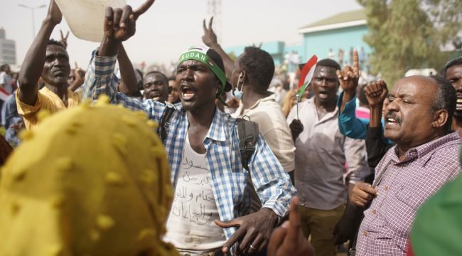 Sudan halkı cuntayı istemiyor