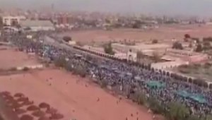 Sudan'da darbe sonrası muhalifler kutlama yapıyor 