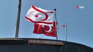 TCG Sakarya Denizaltısı KKTC'de