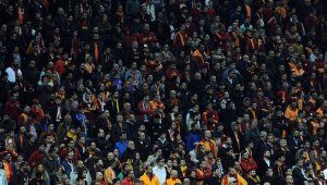 Türk Telekom Stadyumu'nda maçı 33 bin 654 seyirci takip etti