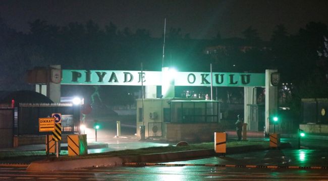 Tuzla Piyade Okulu'nda korkutan yangı