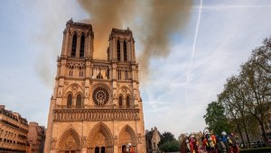 Ukrayna'dan Notre Dame için yardım