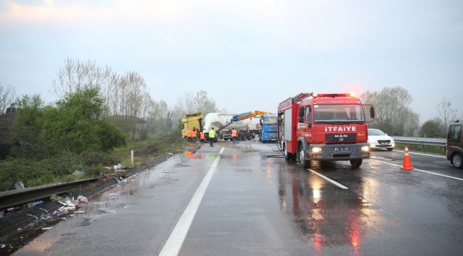 Yolcu otobüsü devrildi: 30 yaralı