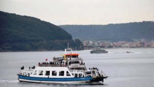 Yunan savaş gemisi Çanakkale Boğazı'ndan geçti