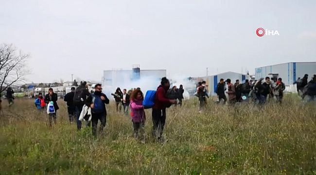 Yunanistan'da göçmenlerle polis arasında çatışma
