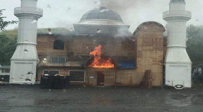 ABD'deki yanan caminin kundaklandığı açıklandı