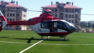 Ağır yaralı ambulans helikopterle hastaneye sevk edildi