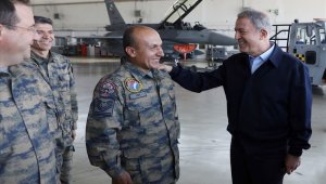 Akar ve komutanlar F-35'lerin konuşlanacağı üssü inceledi