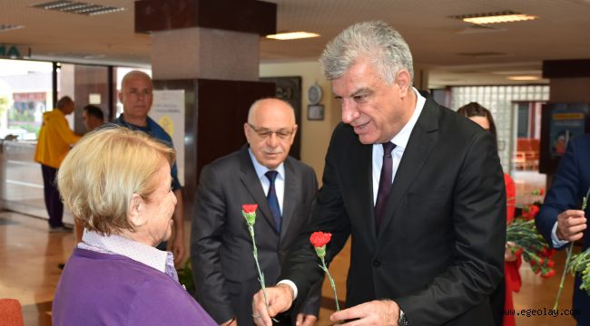 Ali Engin'den huzurevine anlamlı ziyaret