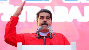 Askeri birlikleri teftiş eden Maduro: "Savaşma zamanı geldi"