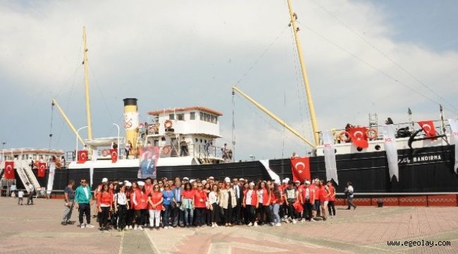 Balçovalı gençler 100. yılda Samsun'da tarihe tanıklık etti