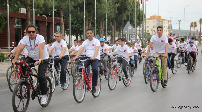 Başkan Kayalar Öğrencilerle Bisiklet Sürdü