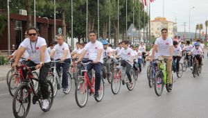 Başkan Kayalar Öğrencilerle Bisiklet Sürdü