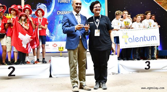 Başkan Soyer, genç mucitleri Başkanlık Konutu’nda ağırladı