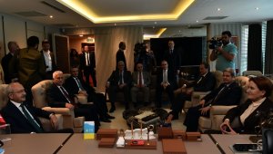 CHP Genel Başkanı Kılıçdaroğlu, Akşener'i ziyaret etti