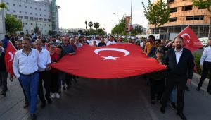 Çiğli'de Fener Alayı Coşkusu