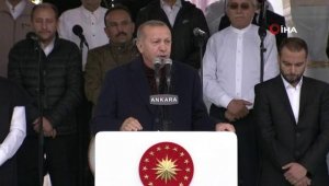 Cumhurbaşkanı Erdoğan: "Camilerin süsü cemaattir"